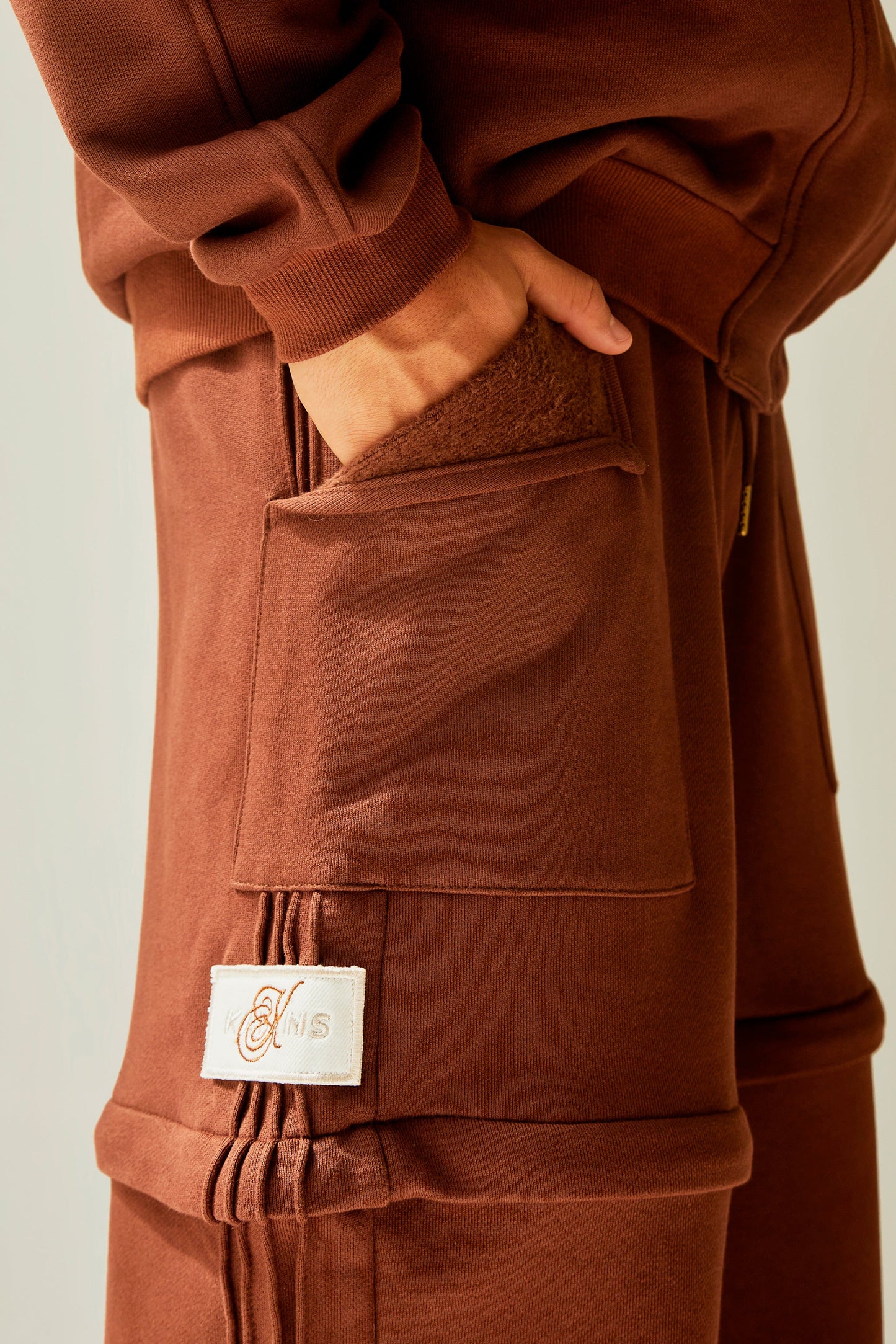 Sudadera chocolate convertible en bermuda Kavans