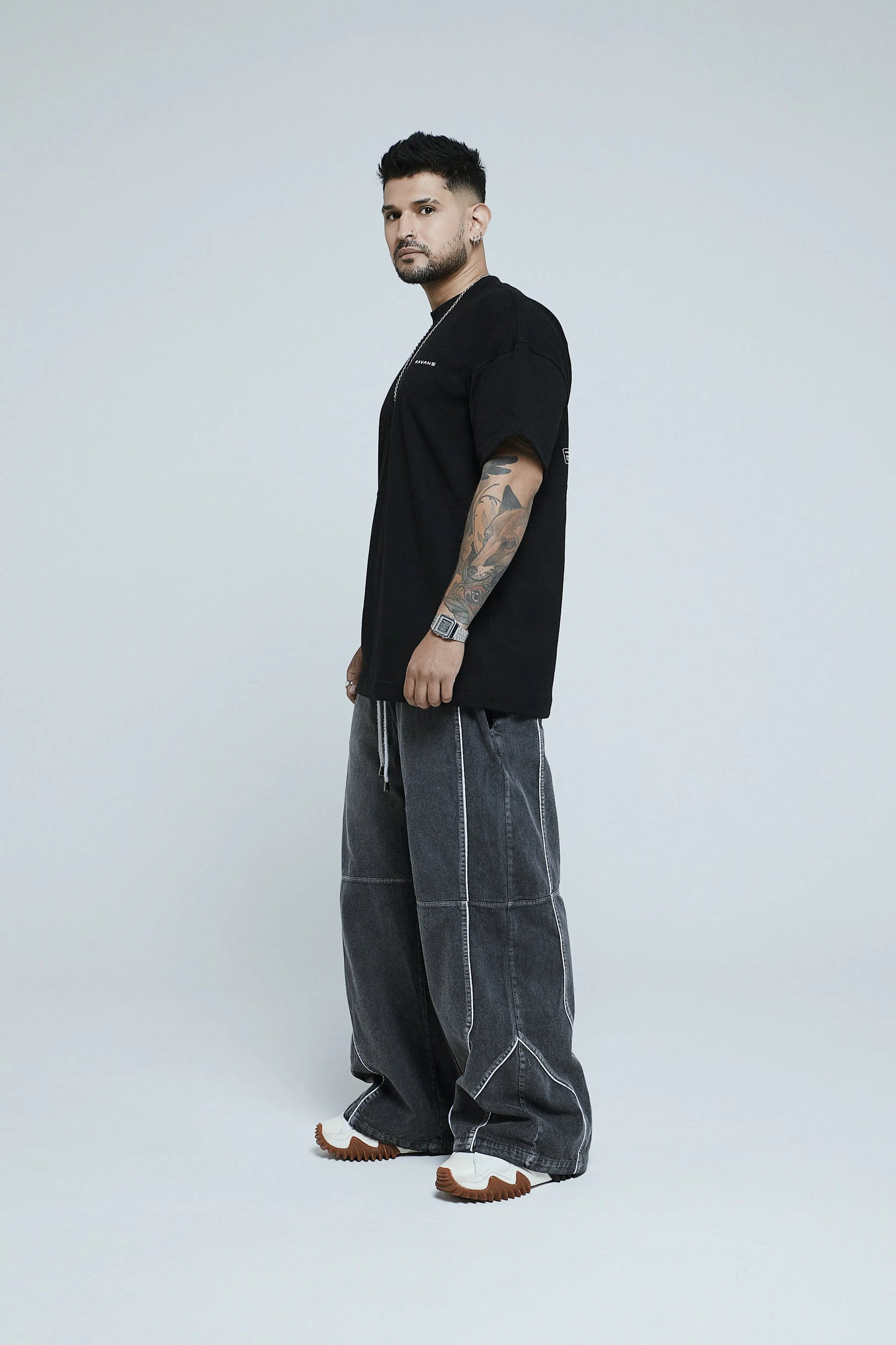 Pantalón cargo gris con cortes - Kavans