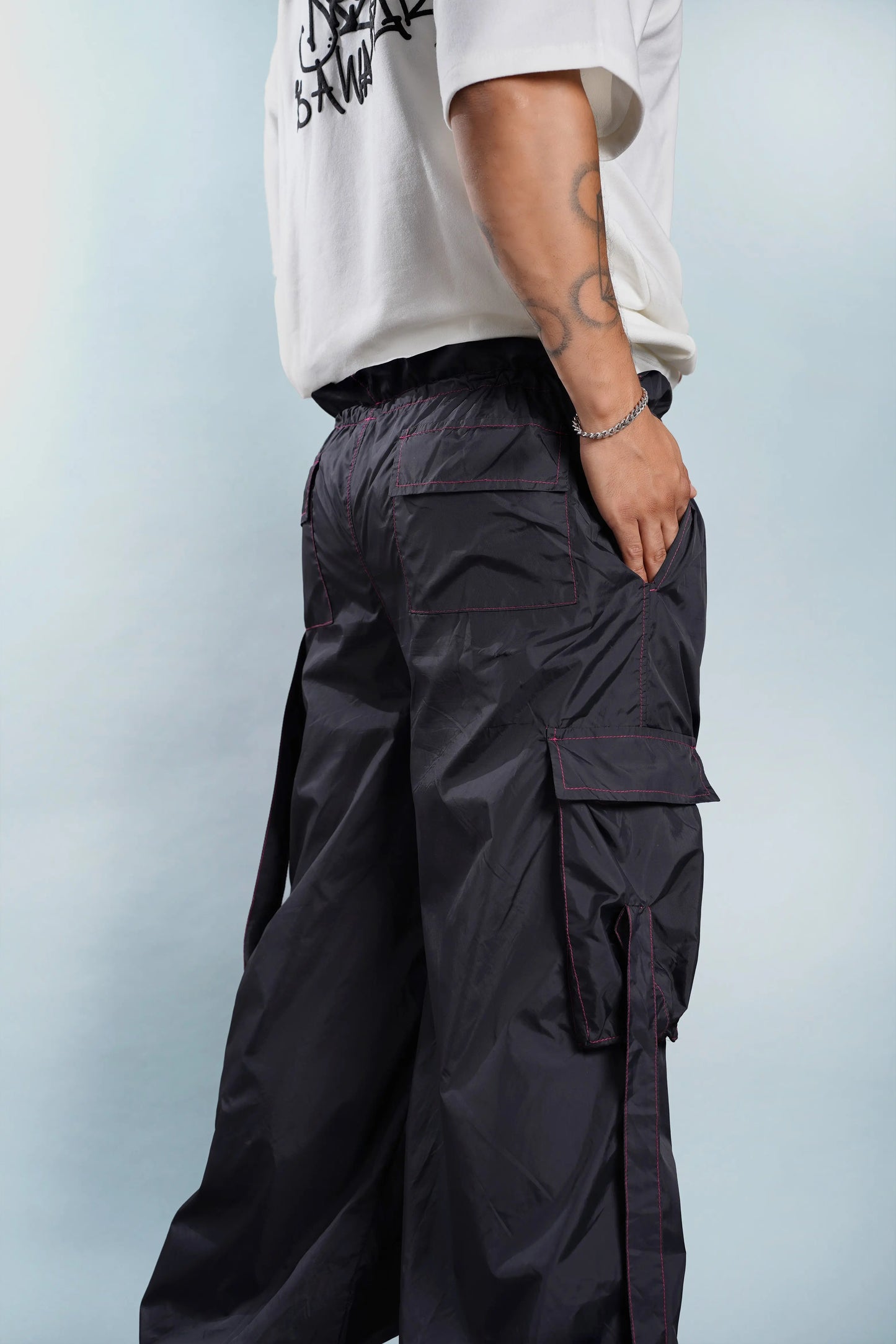Pantalón parachute negro Kavans