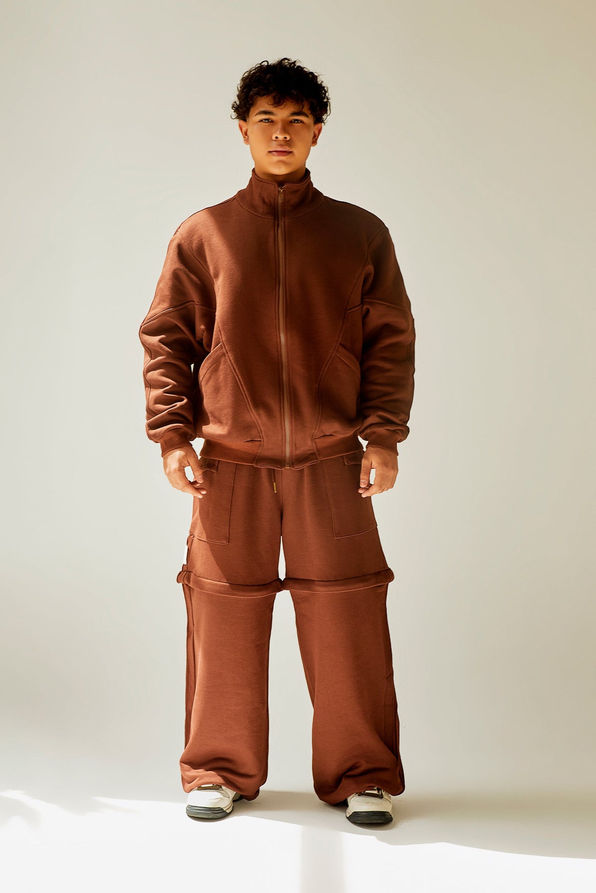 Sudadera chocolate convertible en bermuda Kavans