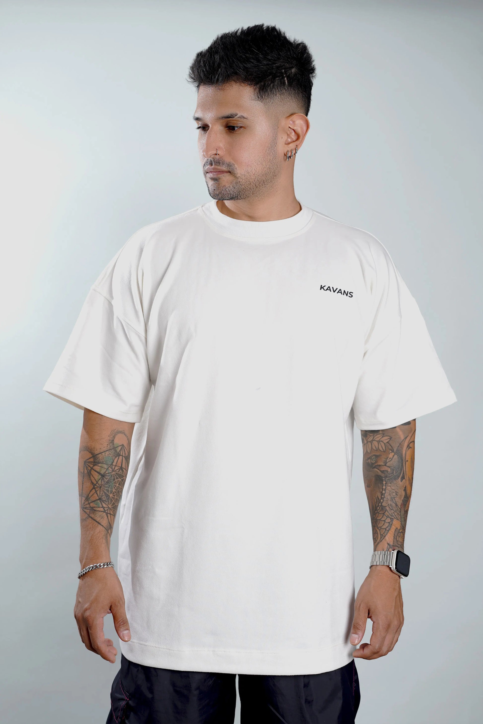 Camiseta oversized marfil Kavans